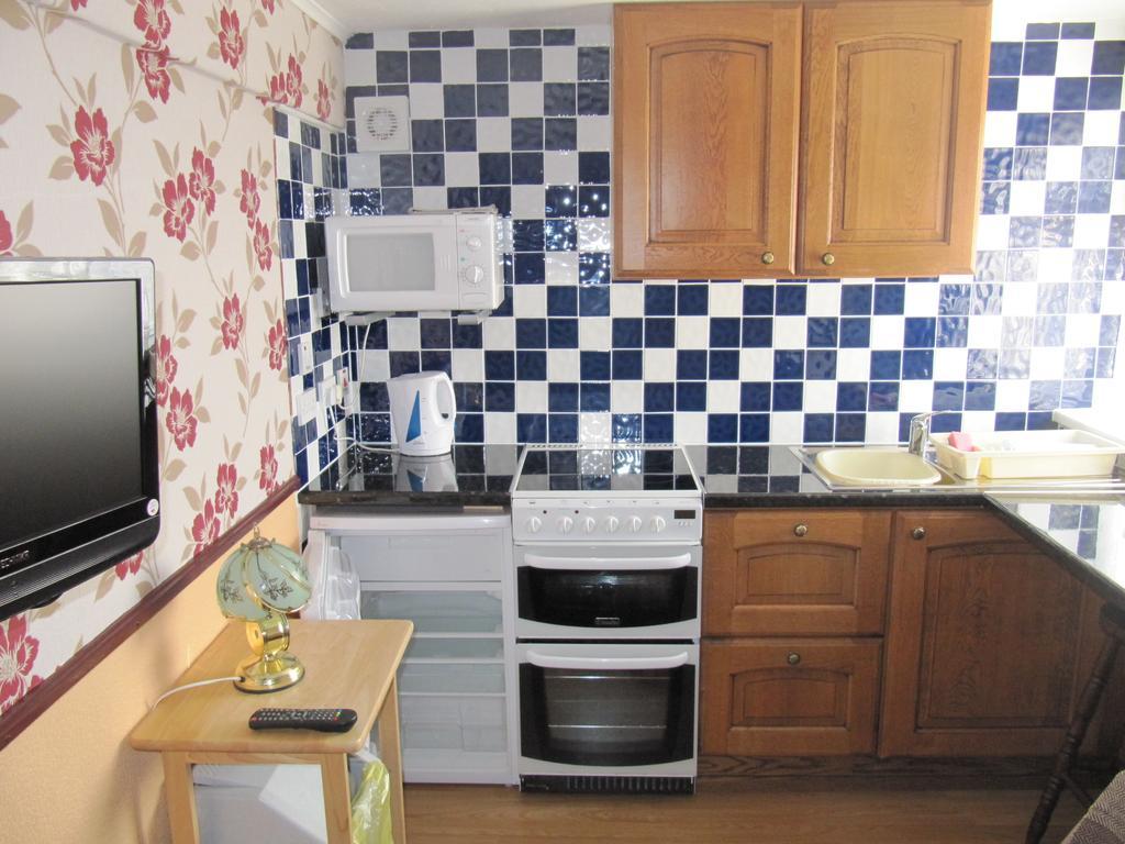 Lindisfarne Holiday Apartments - Families & Couples Only Blackpool Rom bilde