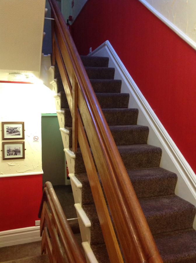 Lindisfarne Holiday Apartments - Families & Couples Only Blackpool Eksteriør bilde